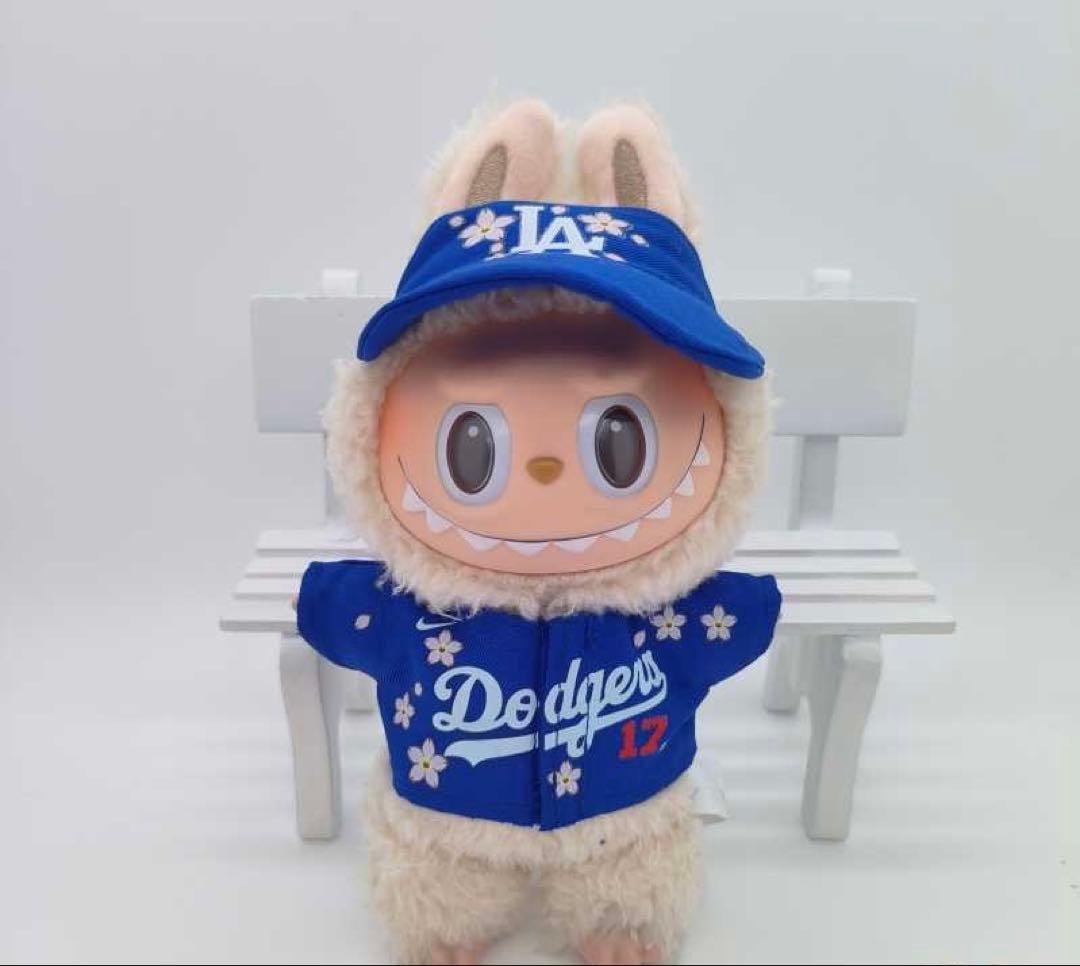 ラブブのドジャース桜限定オオタニユニフォームサンバイザー（ラブブは