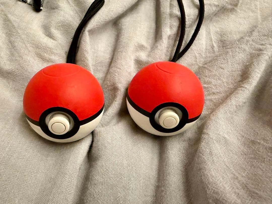 モンスターボール plus（ミュウ入り） 楽天市場】◎【外箱なし簡易包装】任天堂純正品 モンスターボール Plus