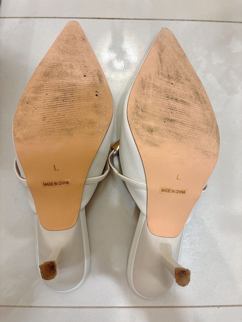 aimeine エメイン ゴールドモチーフポインテッドミュール L - メルカリ