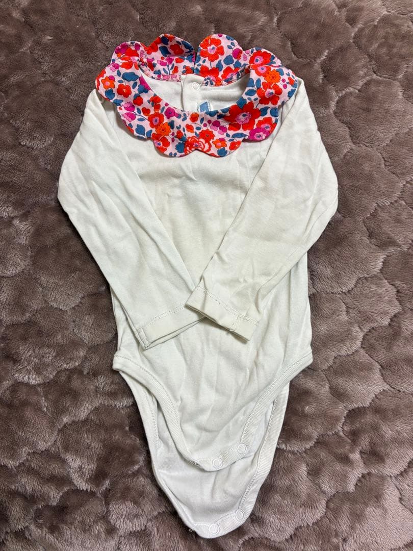 Jacadi ジャカディ ロンパース 花柄フリル襟 - メルカリ
