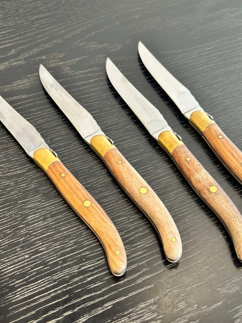 laguiole claude dozorme 4本 Amazon.com: Claude Dozorme Laguiole Steak Knives, 4-Piece Set