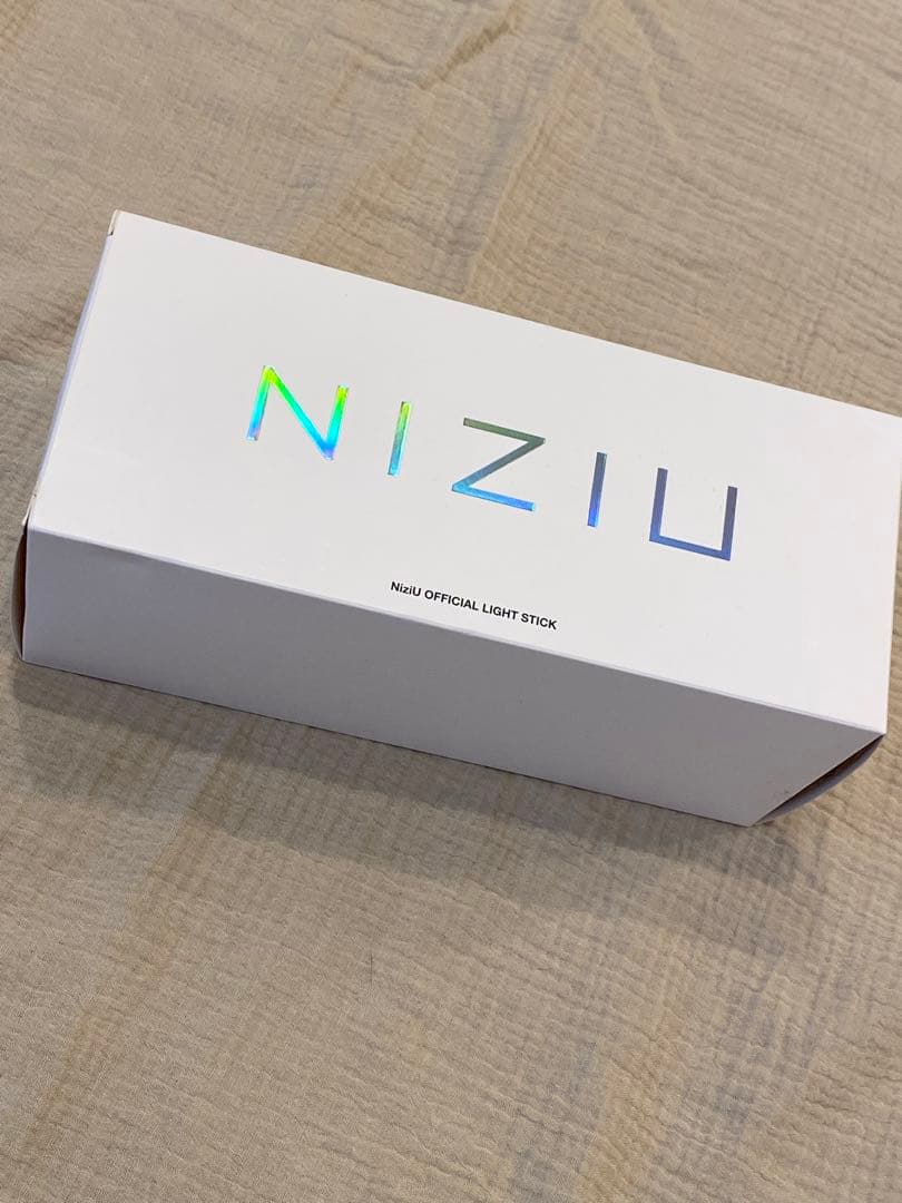 NIZIU ペンライト 充電スタンド付き - メルカリ