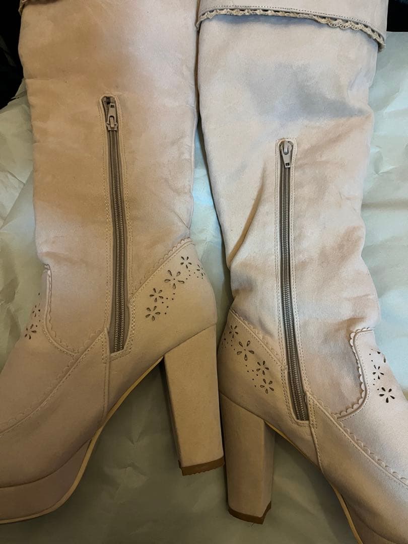 LIZLISA ロングブーツ スエード レースアップ チャーム ニーハイ