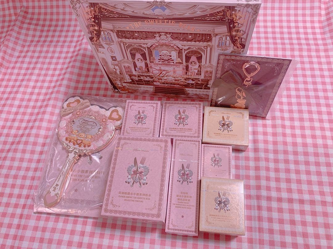 【未使用】フラワーノーズ　スウィーティーベア　コレクション　豪華9点ピンクセット 未使用】フラワーノーズ スウィーティーベア コレクション 豪華9点