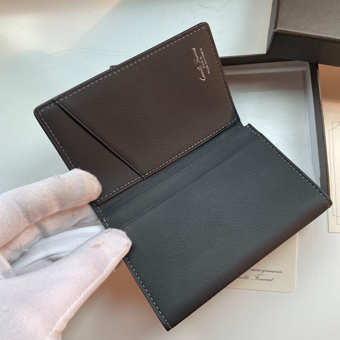 超レア カミーユフォルネ コノリーレザー 名刺入れ connolly - メルカリ