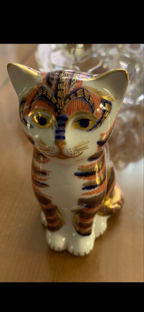 ロイヤルクラウンダービー金色の猫 ペーパーウェイト フィフィ猫 – ロイヤルクラウンダービー