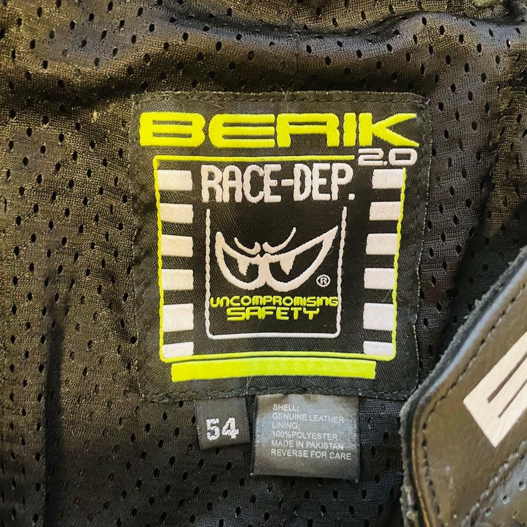 極美品】BERIK 2.0革ツナギ レーシングスーツ 胸・脊髄プロテクター54