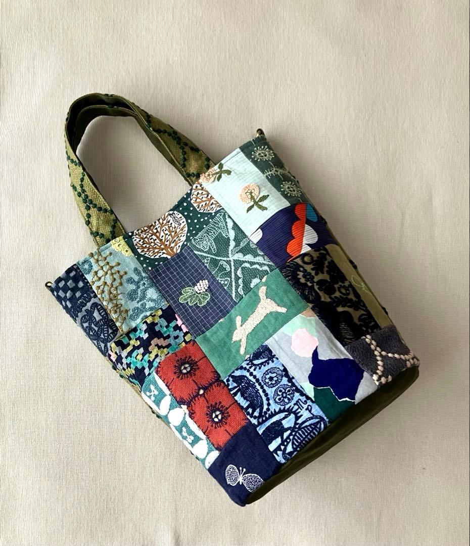 ミナペルホネン ハンドメイドパッチワーク×tambourine トートバッグ ⚮̈ミナペルホネン tambourine navy かくれんぼトート トートバッグ