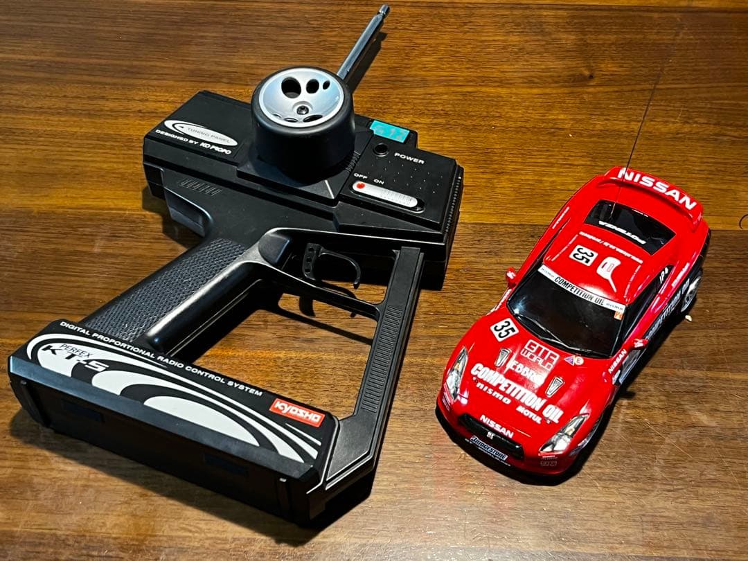 京商 ミニッツ MR-015? mini-z R35 GT-R FIRST Mini-Z Nissan GTR (R35) 66608 - KYOSHO RC