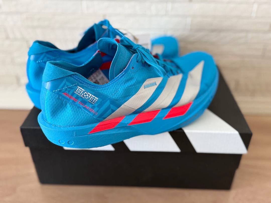 【新品未使用】アディダス アディゼロ タクミ セン 11　25.5cm