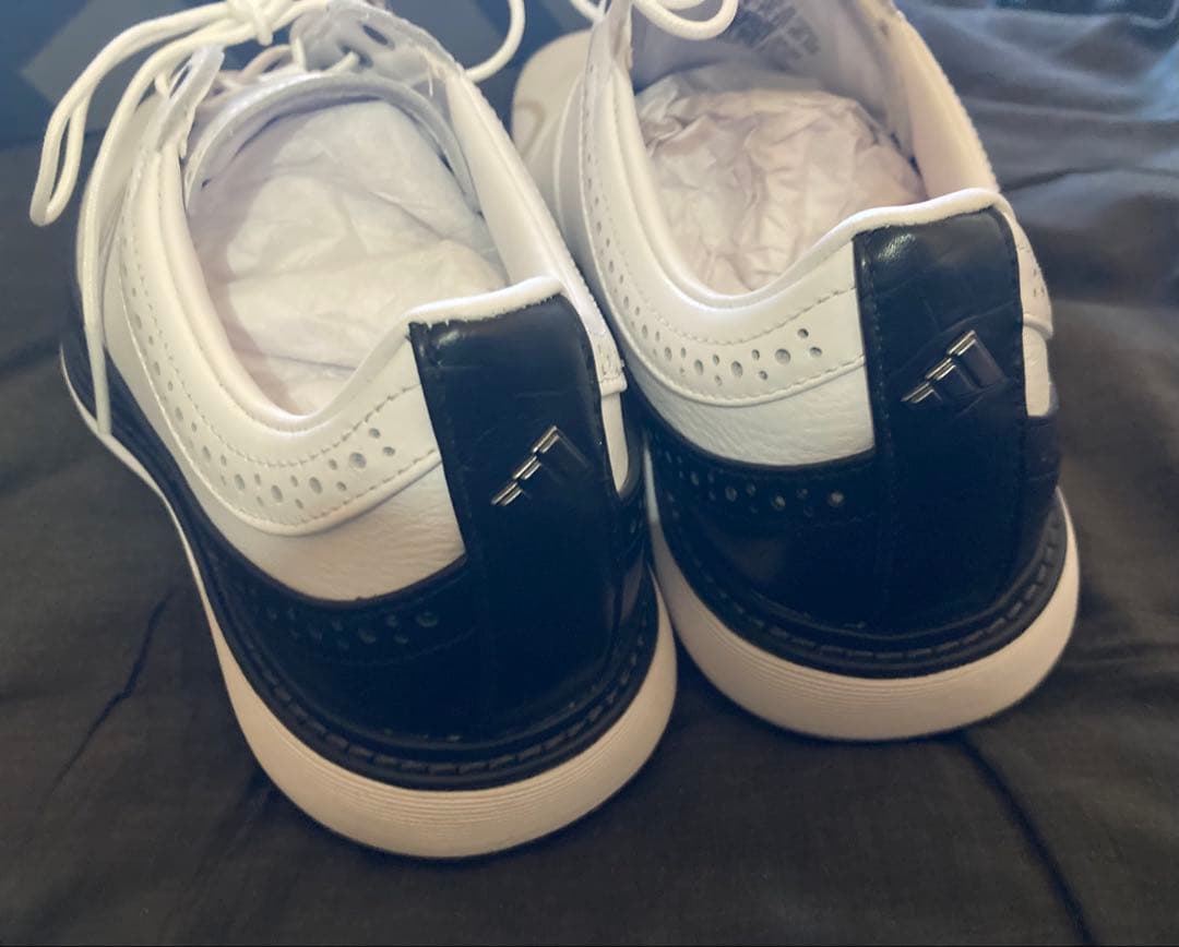 新品アディダスadidasゴルフシューズ MC80 スパイクレス 25.5m