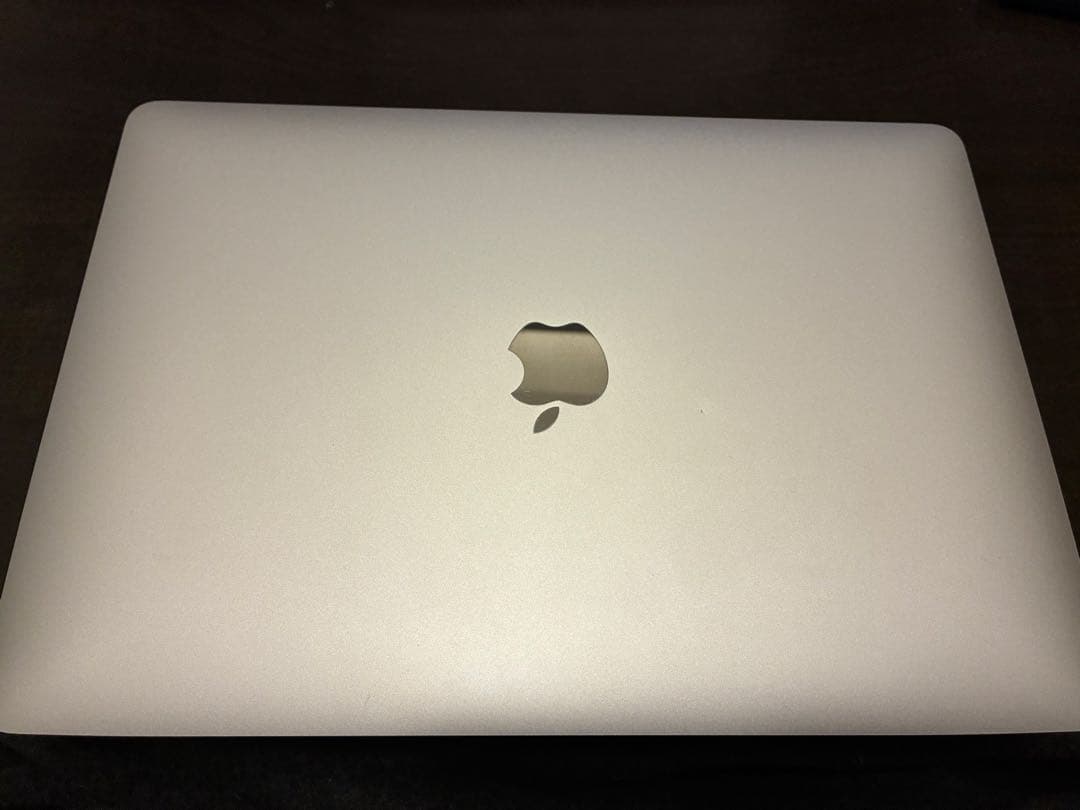 MacBook本体 Apple MacBook Air (Intel Core i3) 13.3インチMacBook Air 1.1GHzデュアルコアIntel Core i3 Retina
