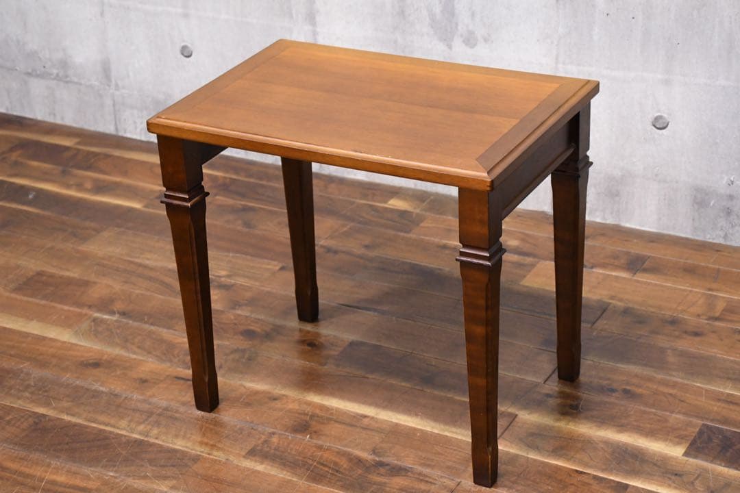 EEK81 マルニ木工 地中海シリーズ 3200 ネストテーブル(中) 5.6万 商品詳細 - マルニ木工 公式サイト - Maruni