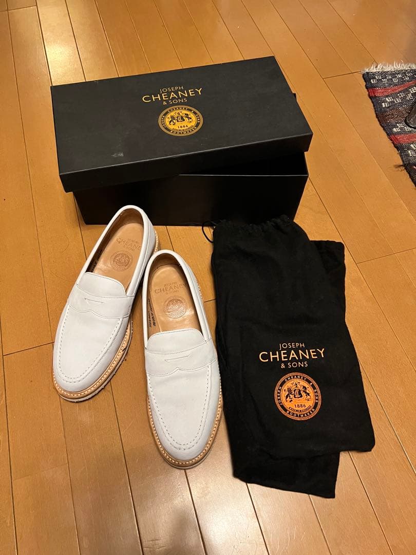 JOSEPH CHEANEY ホワイトローファー