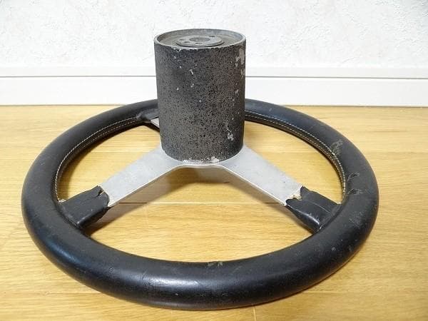 希少 ビンテージ イタリア製 MOMO ジャッキーイクス ステアリング 旧車