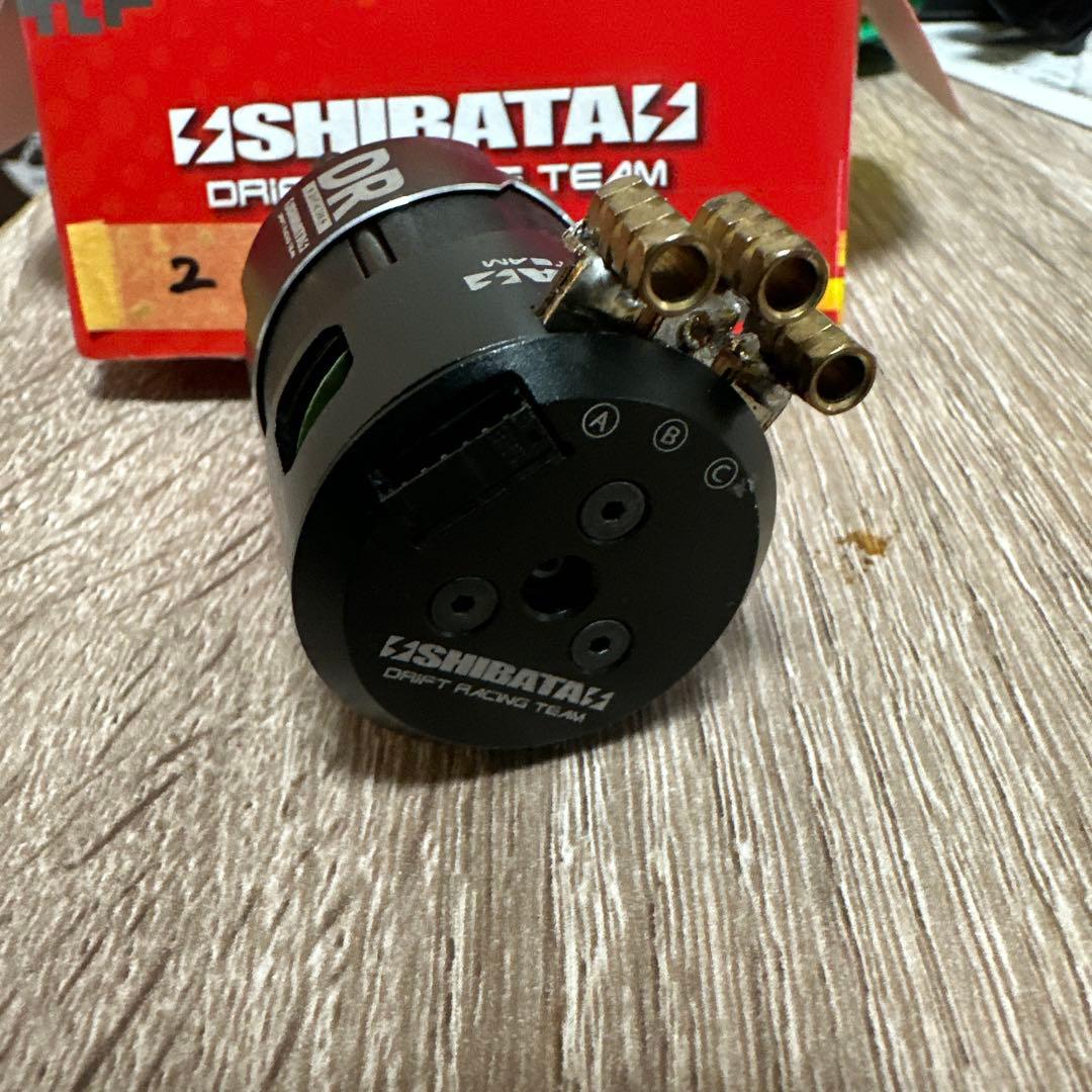 シバタ　ブラシレスモーター　10.5T