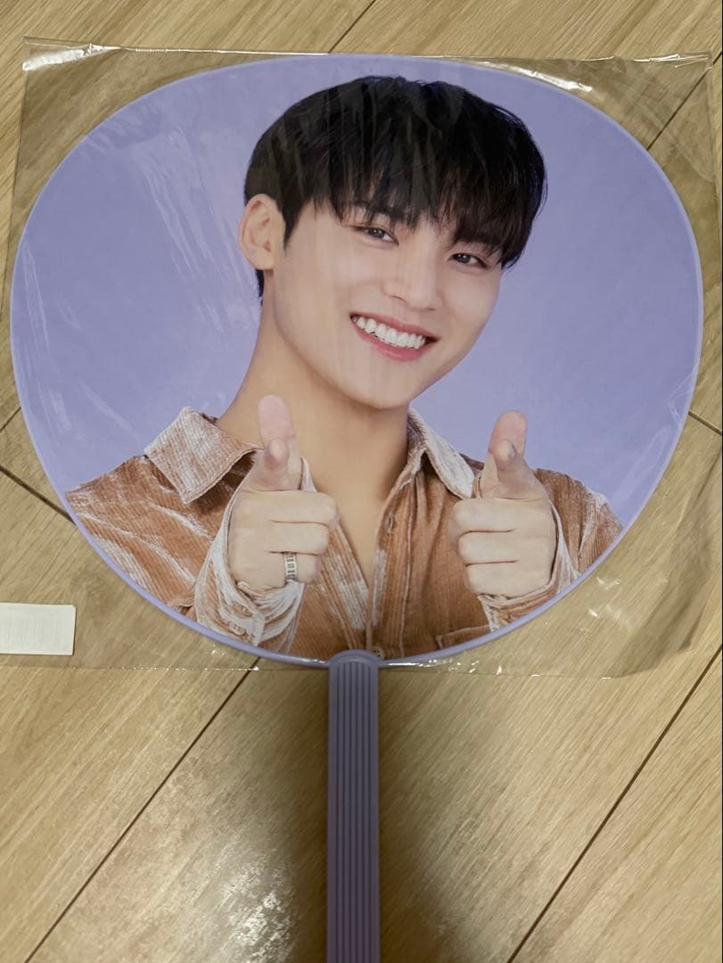 SEVENTEEN MINGYU うちわ - メルカリ