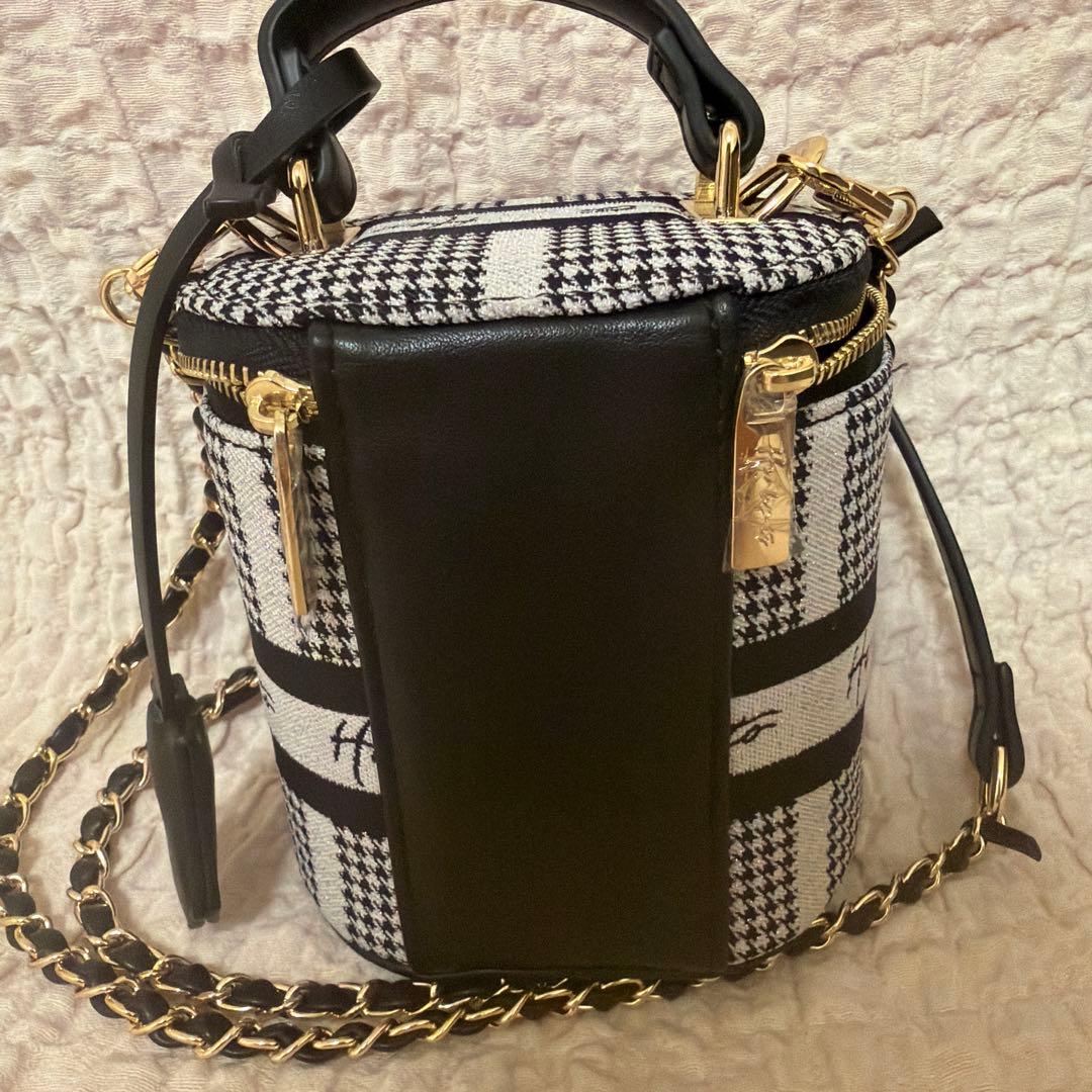 Herlipto Jacquard Mini Vanity Bag - メルカリ