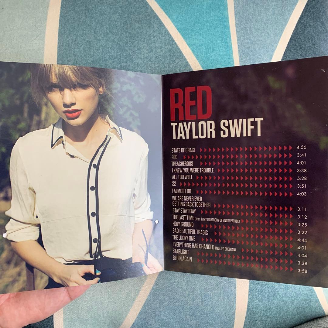 RED Taylor Swift フォトブック付き 限定版 - メルカリ