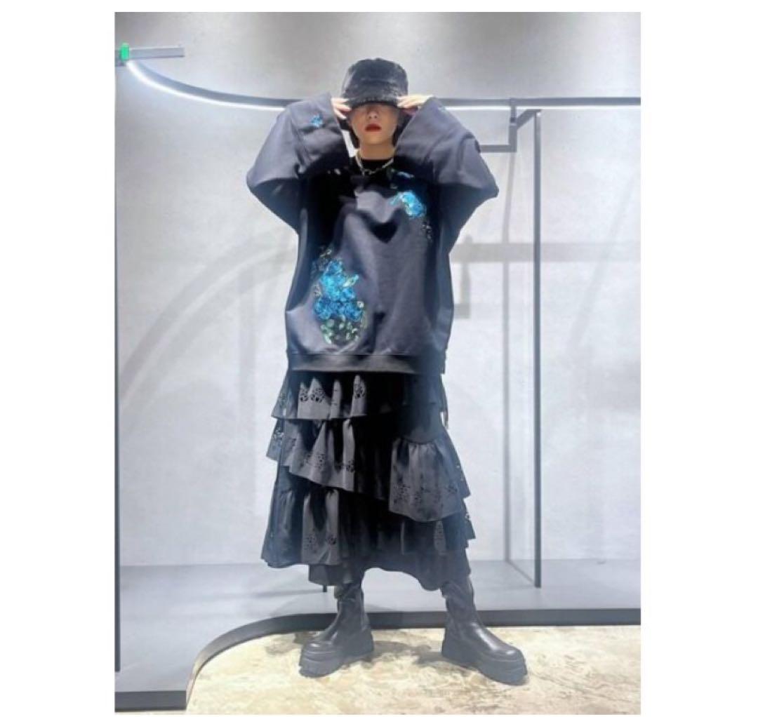 ado×HARE S レースアップローズスウェット - メルカリ