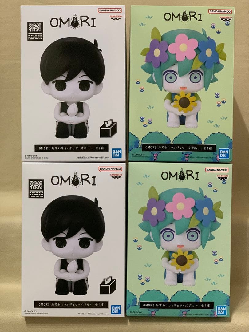 OMORI おすわりフィギュア オモリ バジル 2種×2セット - メルカリ