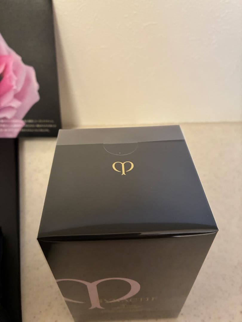 ローズシナクティフ オードパルファム 新品 未開封 巾着付 - メルカリ