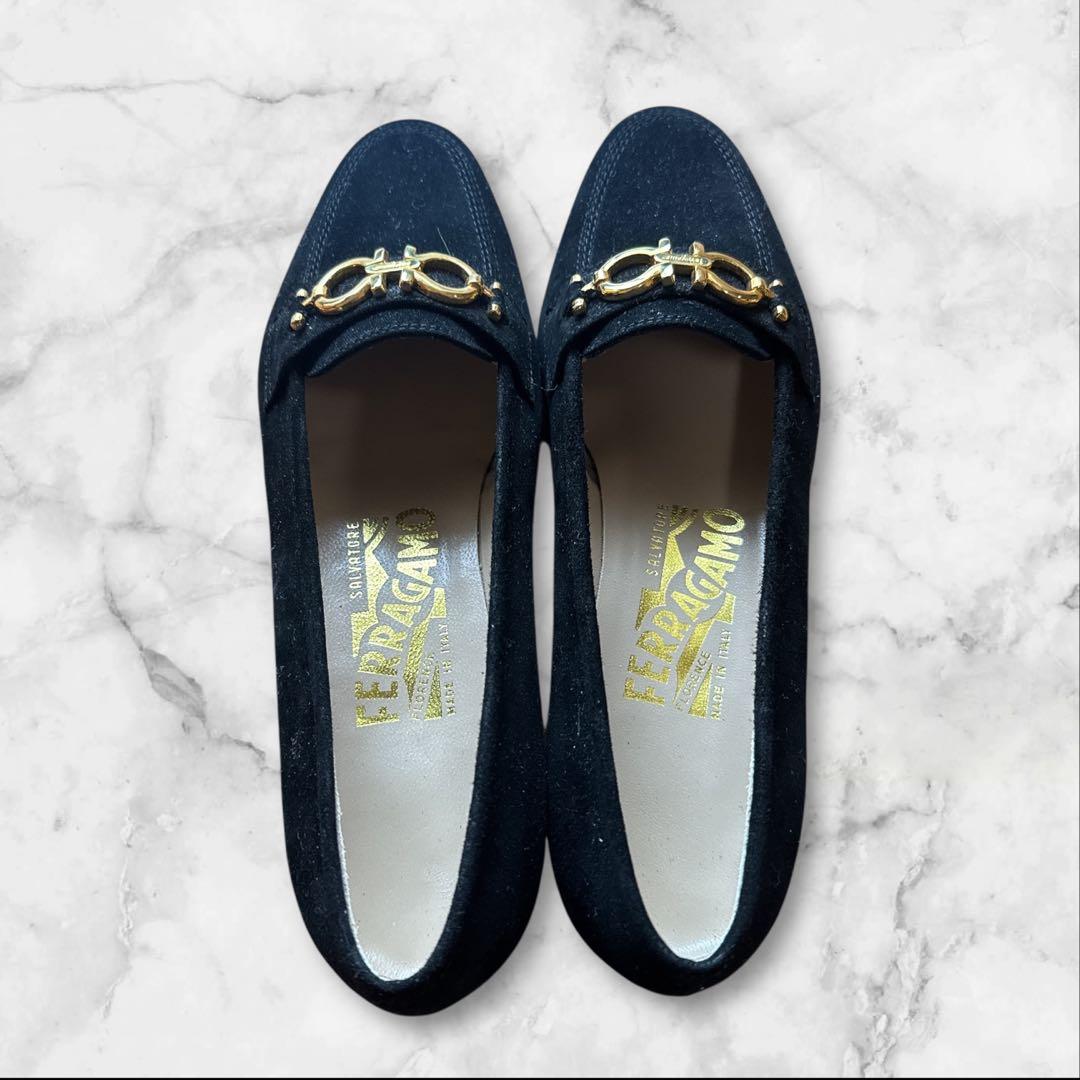 S*e様 フェラガモ ローファー ガンチーニ ヒール 黒 ベロア サイズ 5 1