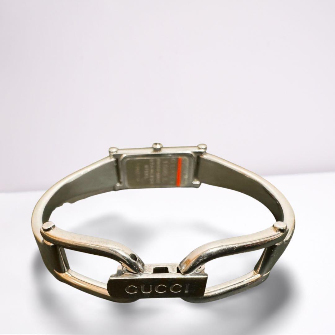 \"GUCCI\" 1500L クォーツ腕時計 シルバー ダイヤ グッチ 人気