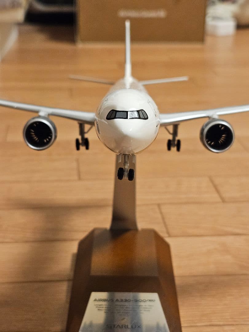スターラックス航空 A330-900neo 1/200スケール - メルカリ