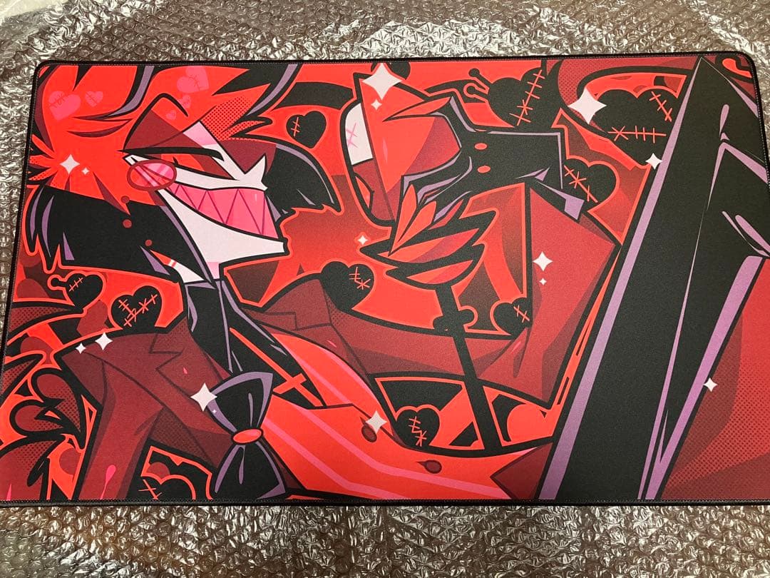 バレンタイン限定】ハズビンホテル アラスター プレイマット - メルカリ