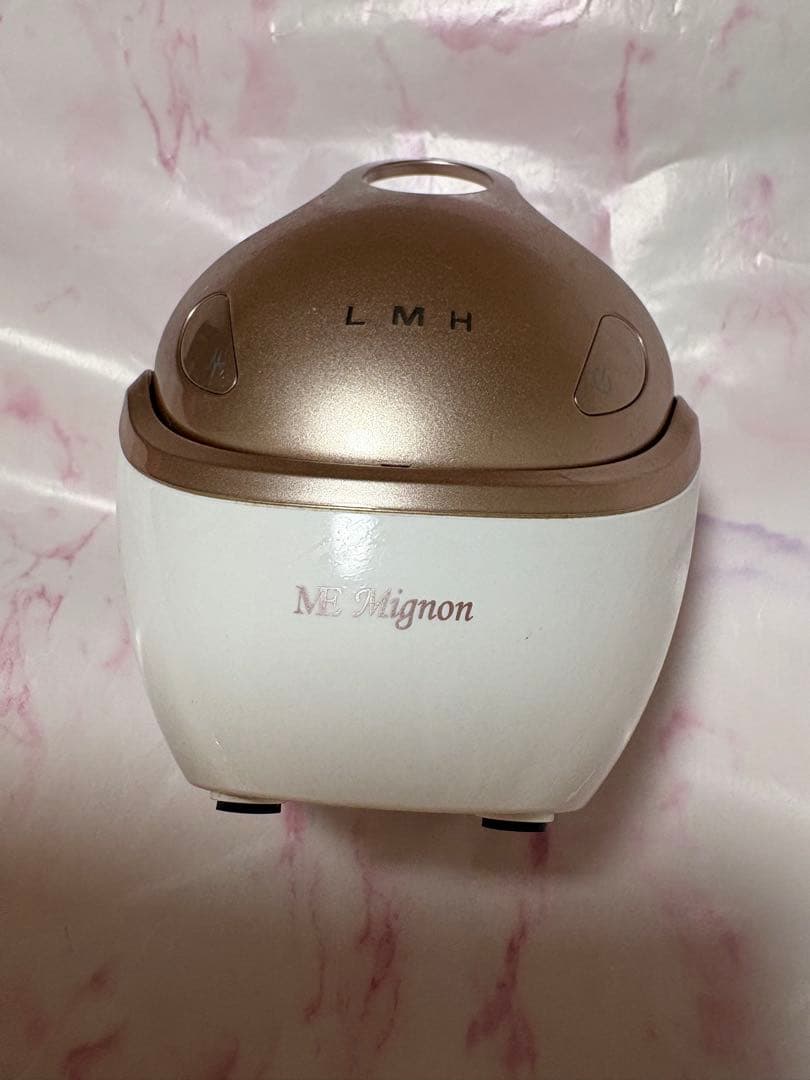 ME Mignonエムイーミニョンリフトアップ美顔器 - メルカリ