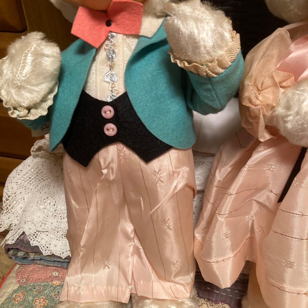 ガンドラバーフェイスバニー1体のみ 右側のバニーはsoldです。