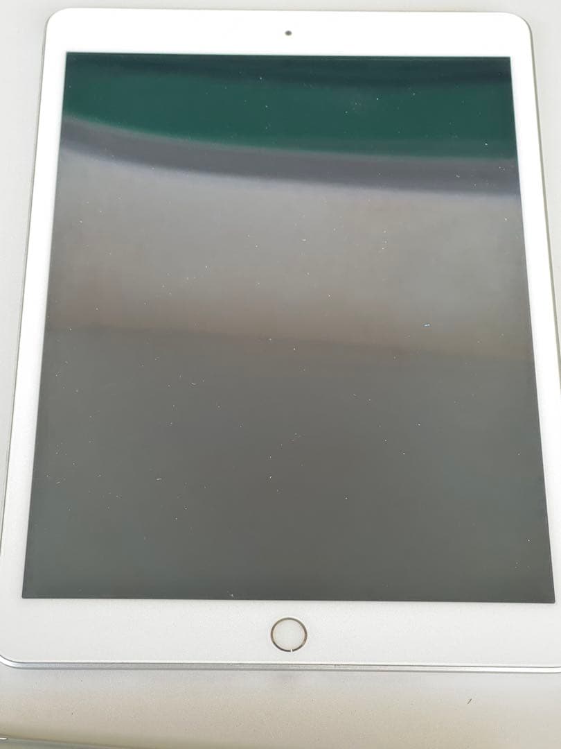 iPad 第7世代 本体 シルバー 4台セット【ジャンク】 - メルカリ