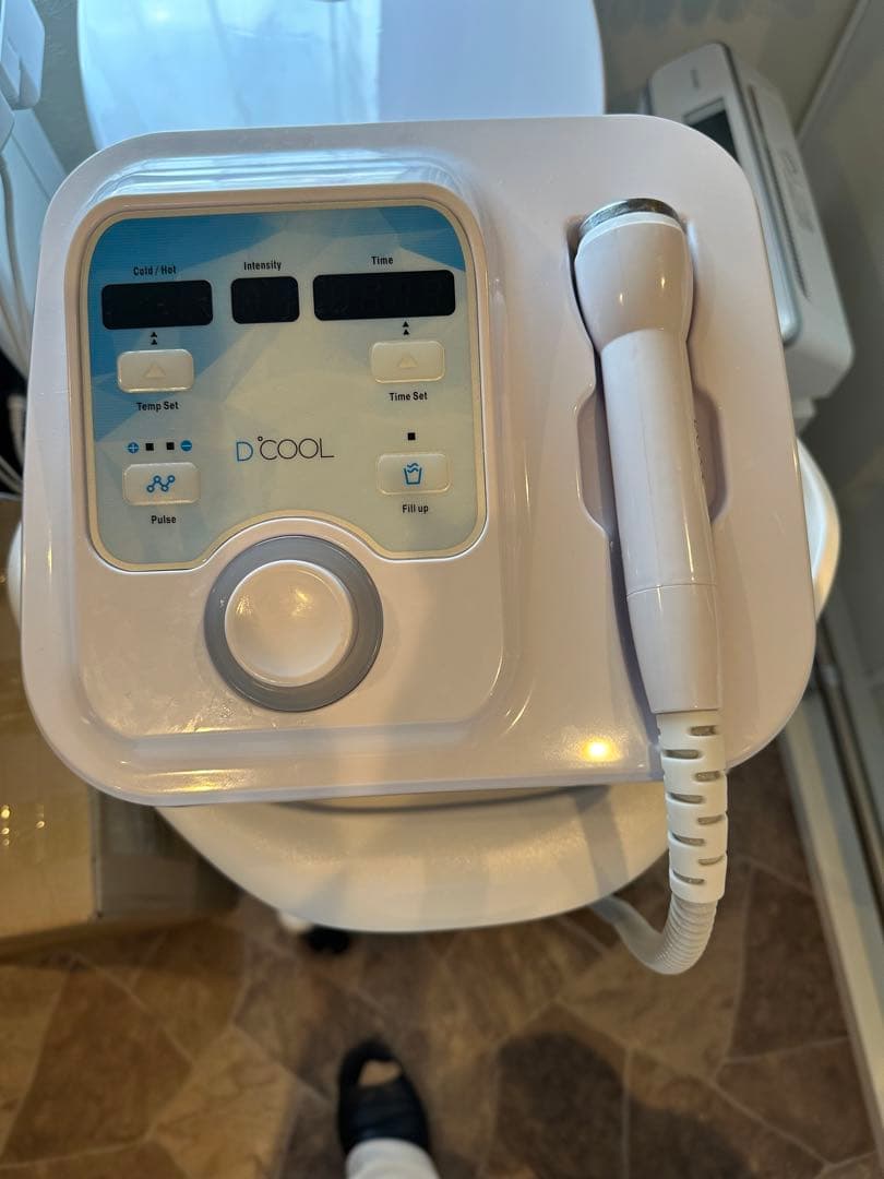 ポータブルエレクトロポレーション エレクトロポレーション - 美容外科・美容皮膚科｜五本木クリニック