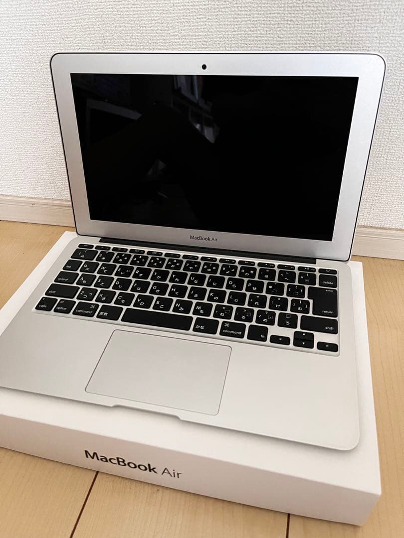 MacBook Air Core i5 (Mid-2013) 11インチ本体 Apple MacBook Air 11-inch (Mid 2013) Review | PCMag