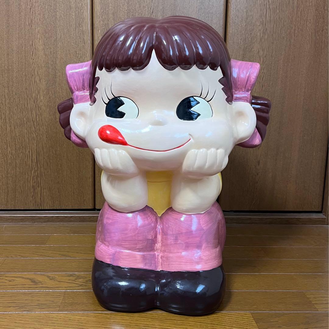 ペコちゃん 陶器製 特大人形 非売品 - メルカリ