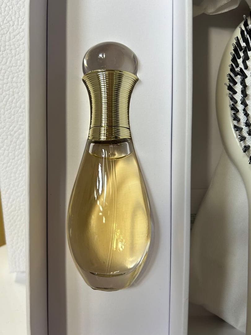 メル23713様専用 ディオールヘアーミスト&ブラシセット - メルカリ