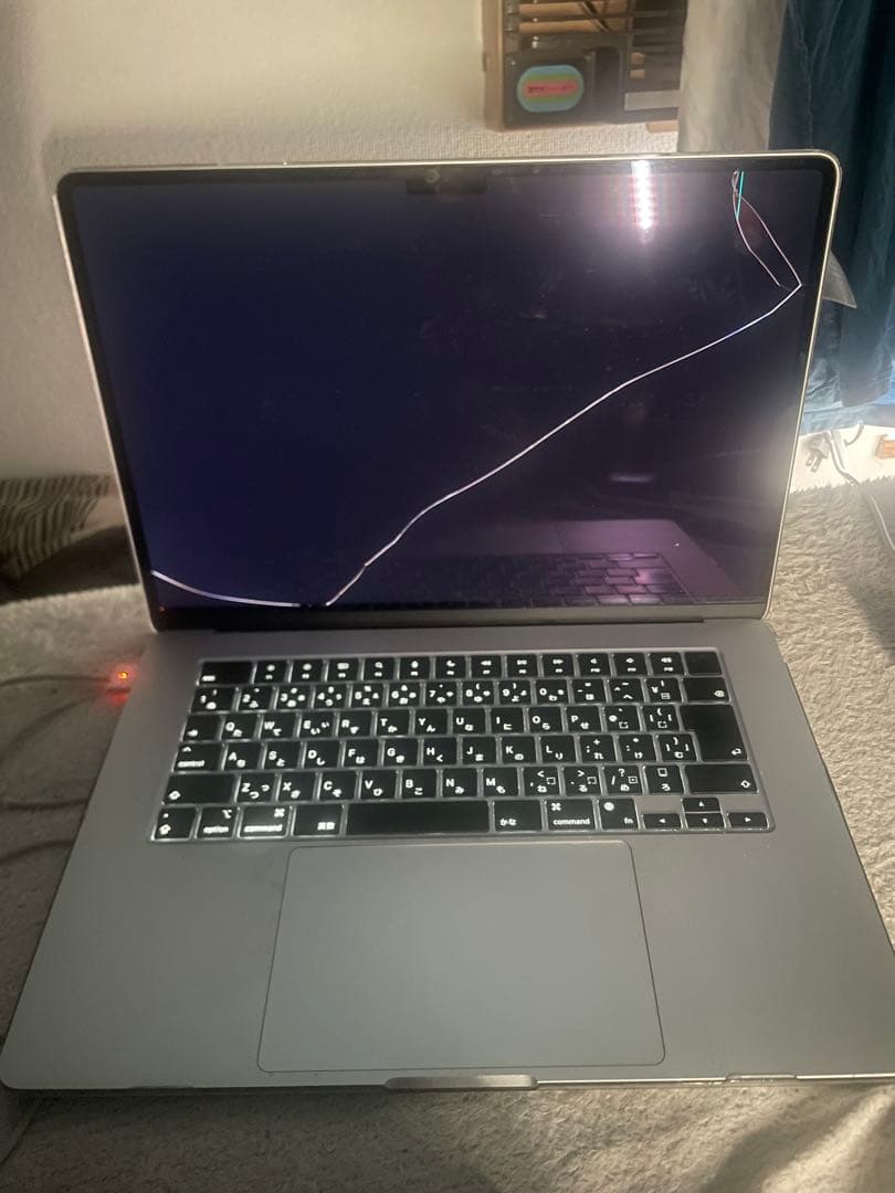 MacBook Pro スペースグレー ひび割れあり MacBook Pro スペースグレー ひび割れあり - メルカリ