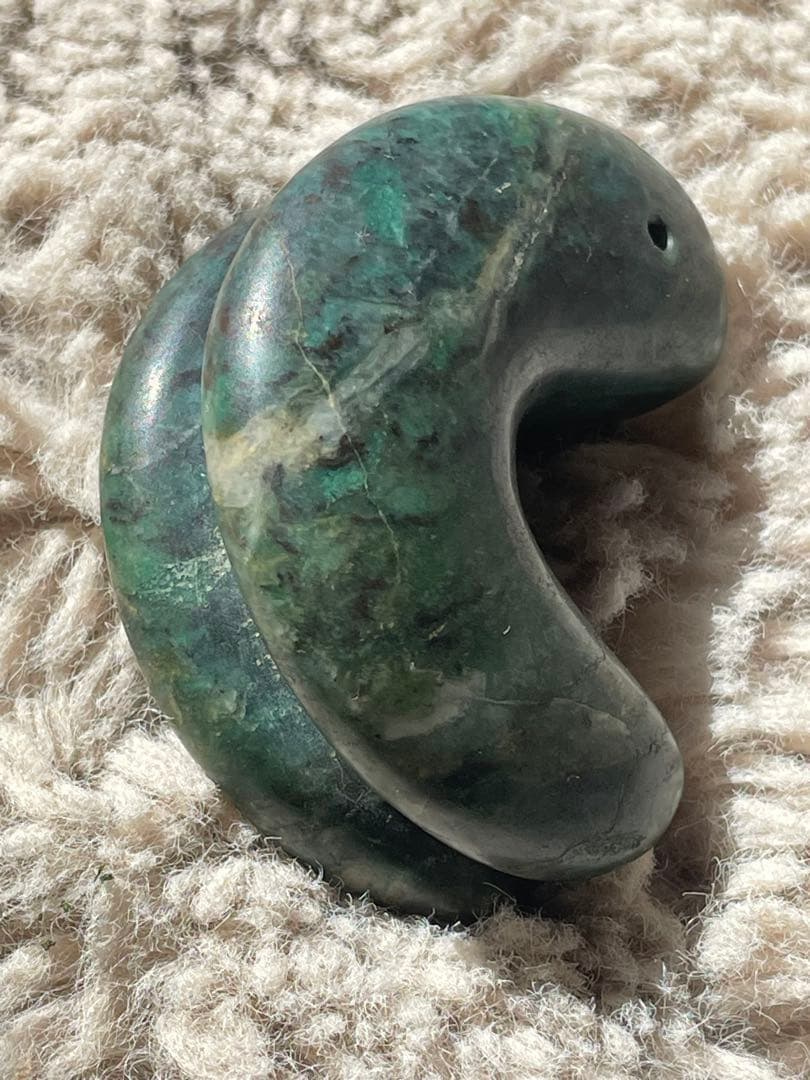 古墳時代前期 合わせ勾玉 翡翠 飛騨翡翠 碧玉 出土品。 - メルカリ