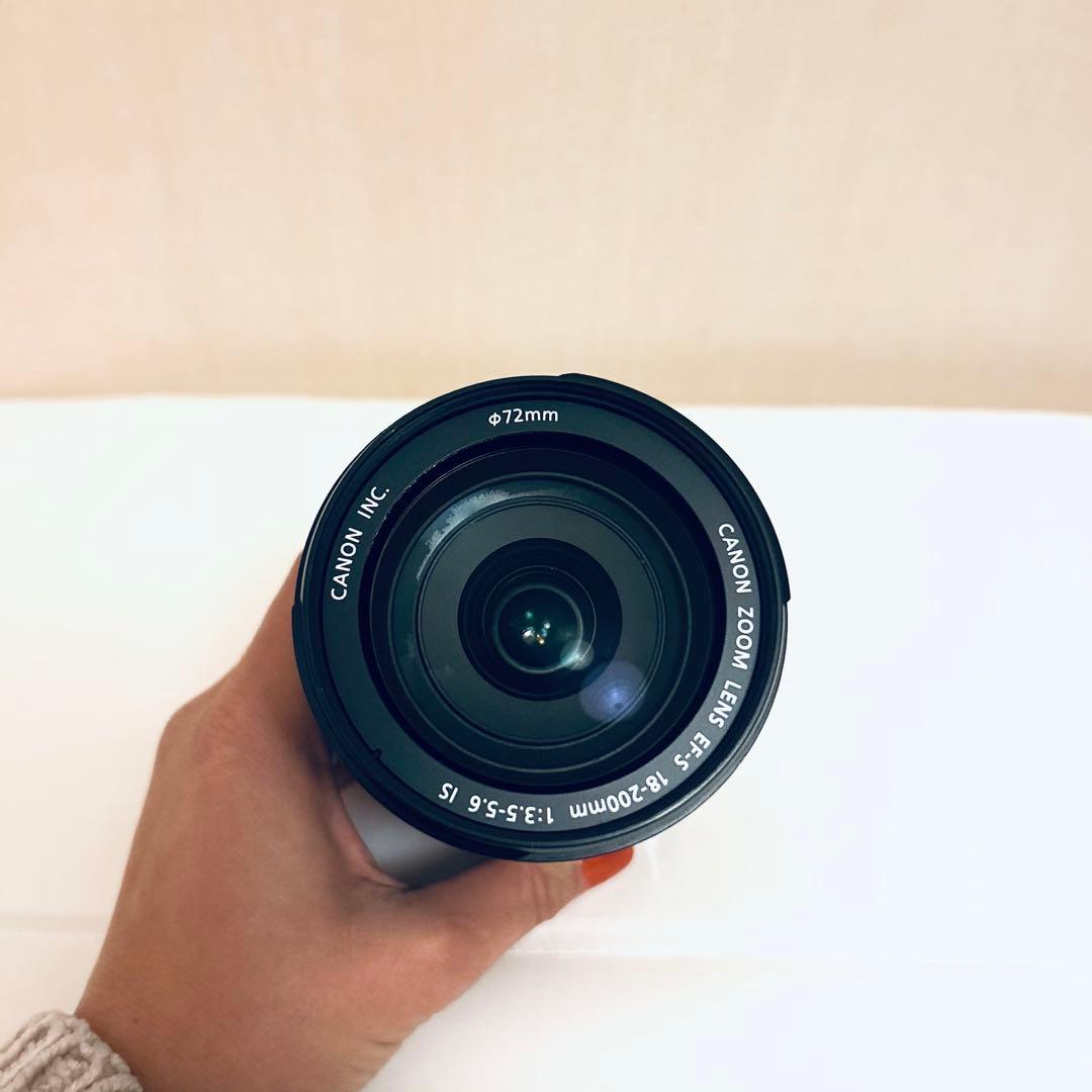 純正 Canon EF-S 18-200mm f/3.5-5.6 IS