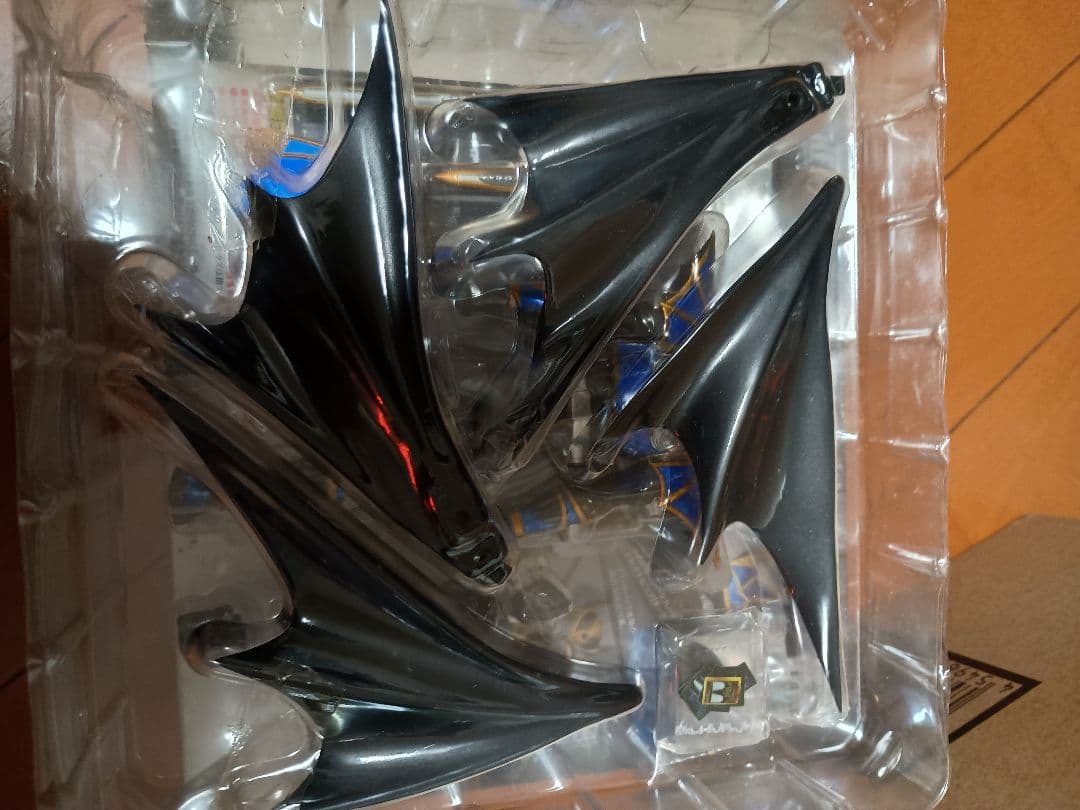 S.H.Figuarts 仮面ライダーナイトサバイブ＆ダークレイダーセット