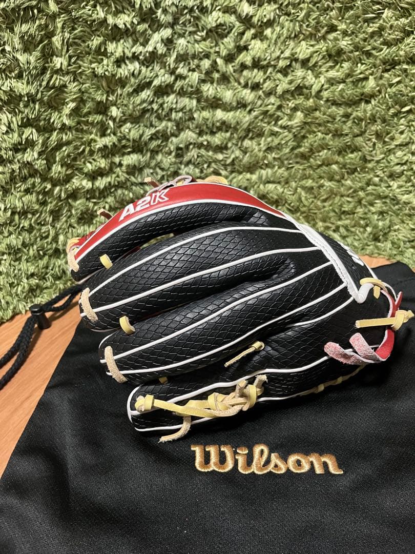 美品限定品Wilson A2K 1786 硬式内野手用グラブ ブラック×ブリック