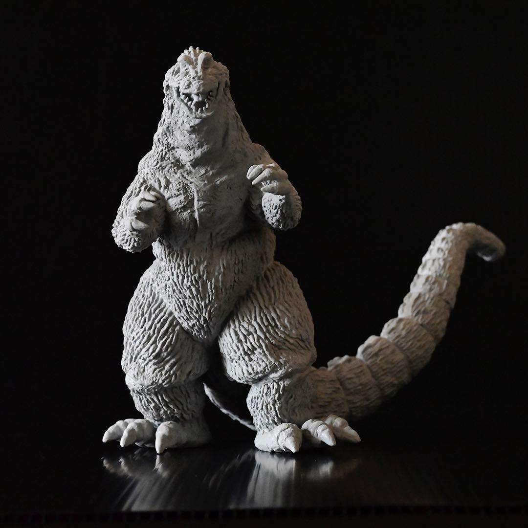 海洋堂 ゴジラ1962(キンゴジ)ソフビ製ガレージキット完成品 - メルカリ