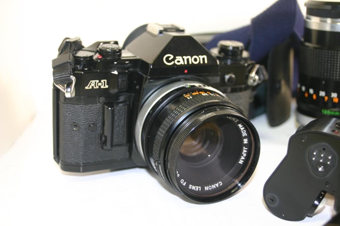 動作確認済】キャノンA-1+純正レンズ2本+モータドライブ+ストロボ（