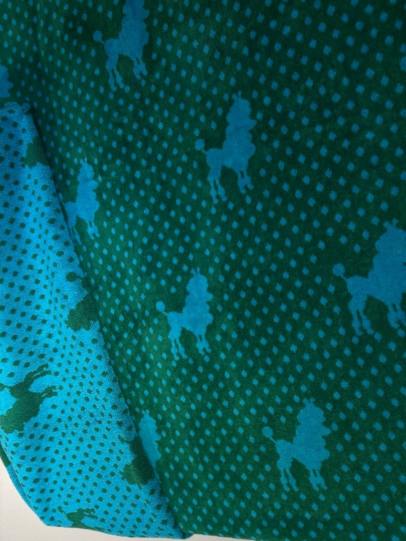 タオルサロン カラカラ インテリアタオル サイズ違い2枚セット プードル柄