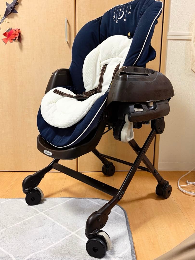Combi ネムリラ ハイローチェア 手動 バースデイ限定 ベビーチェア