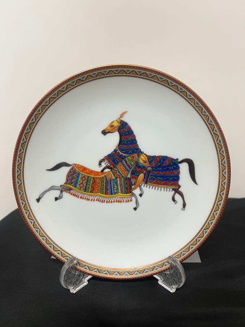 HERMES パンプレート 〈シュヴァルドリアン〉 No1 パンプレート 〈シュヴァルドリアン〉 No1 | Hermès - エルメス-公式サイト