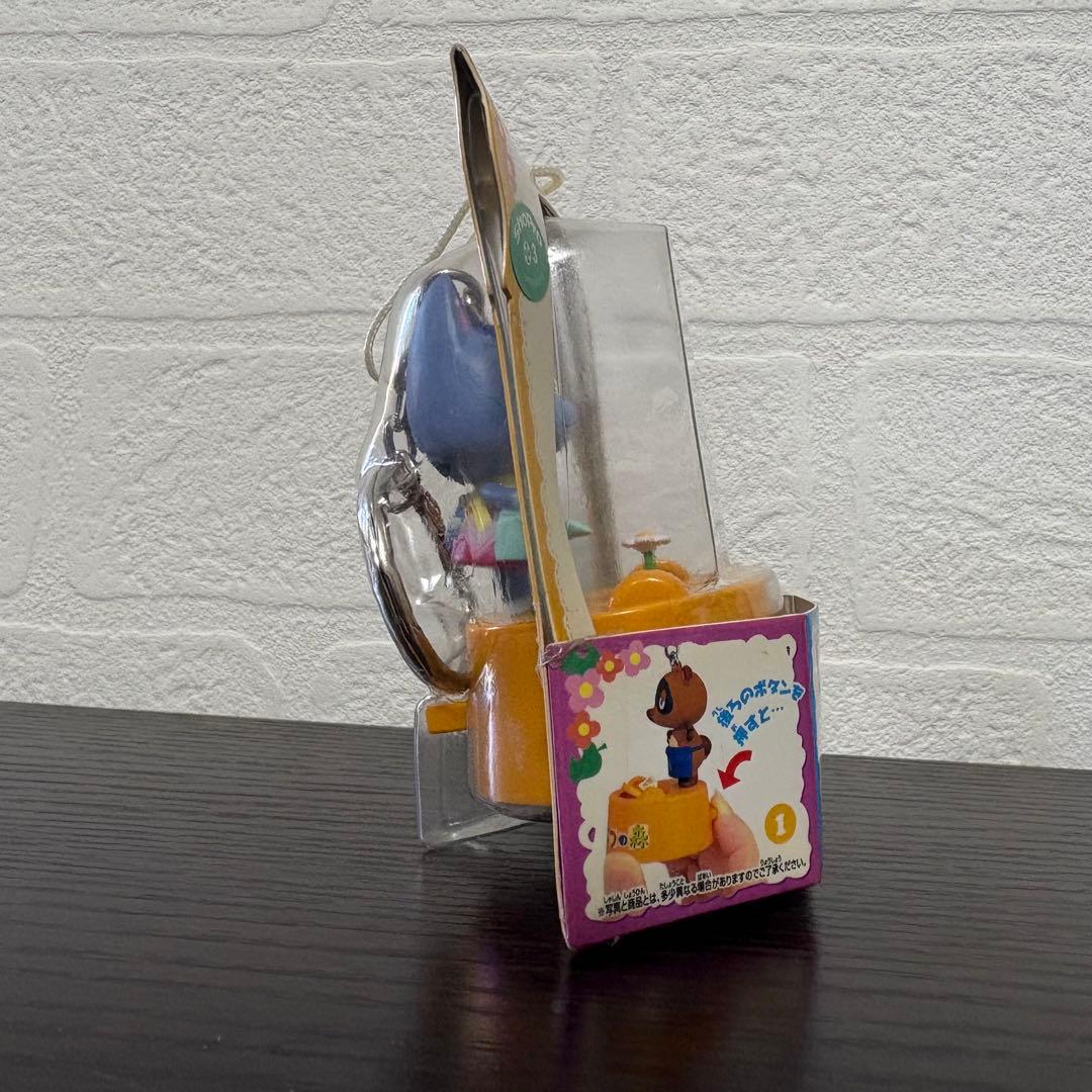 新品未開封】劇場版どうぶつの森 シーンがかわるキーホルダー ブーケ