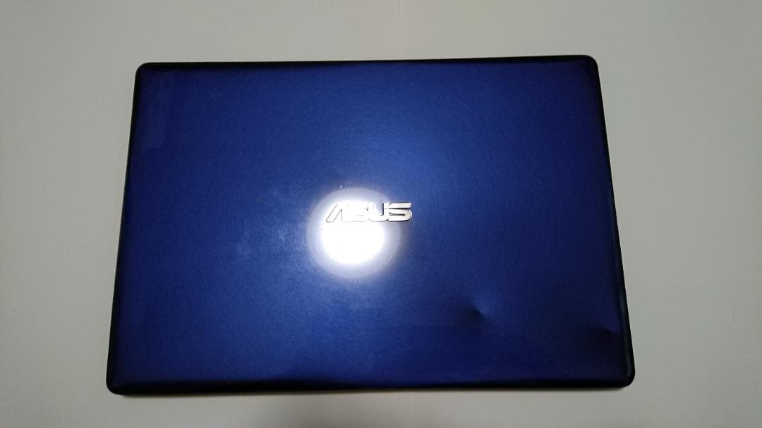 ASUS Zenbook UX331U 13.3型 i5-8250 1.14kg