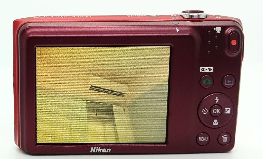 デジタルカメラ Nikon COOLPIX S3400 Red 20.1MP 7x Zoom